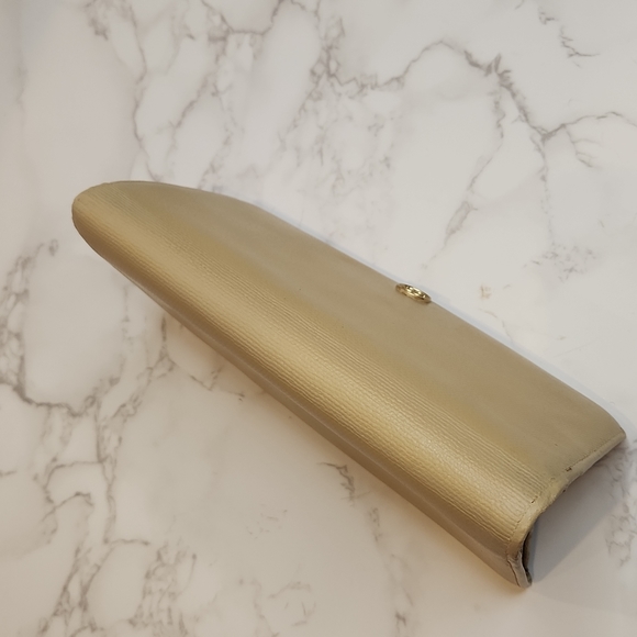 CHANEL Vintage Tan Long Wallet - Picture 16 of 16